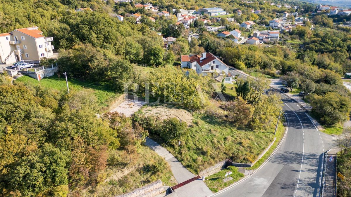 Bribir - zazidljivo zemljišče v bližini centra