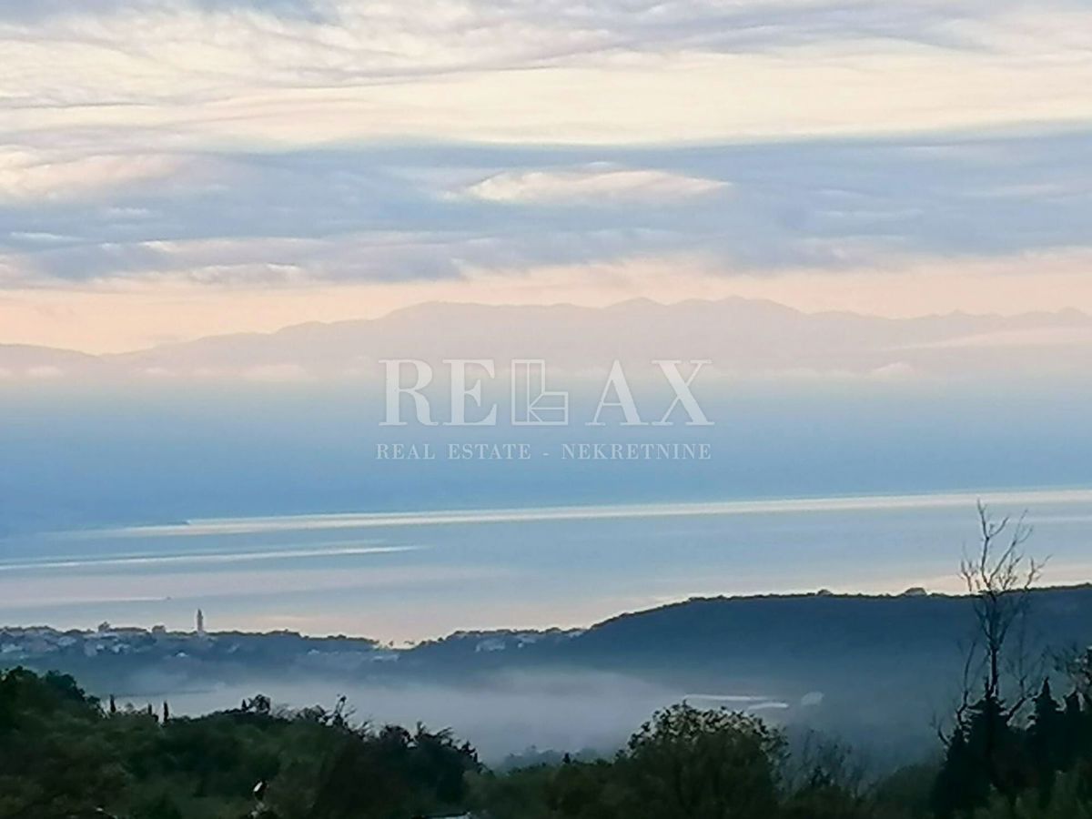Bribir - kamnita hiša za obnovo z razgledom