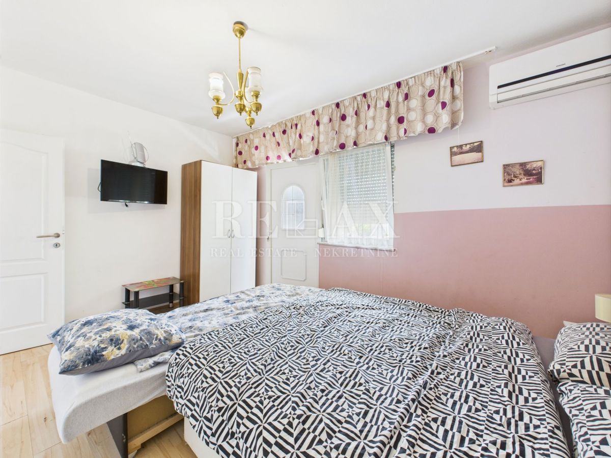 Crikvenica - apartma v bližini morja z razgledom