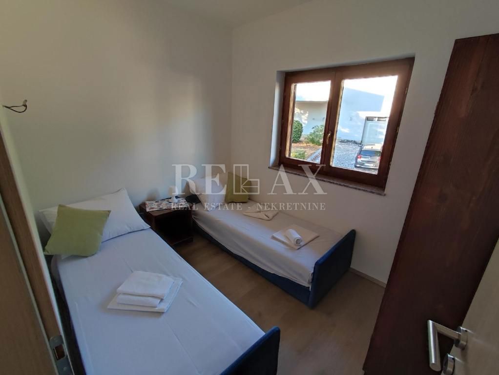 Hiša Smokvica Krmpotska, Novi Vinodolski, 230m2