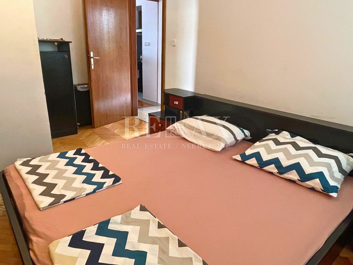 Dramalj - hiša s 4 apartmaji, 150 m od morja
