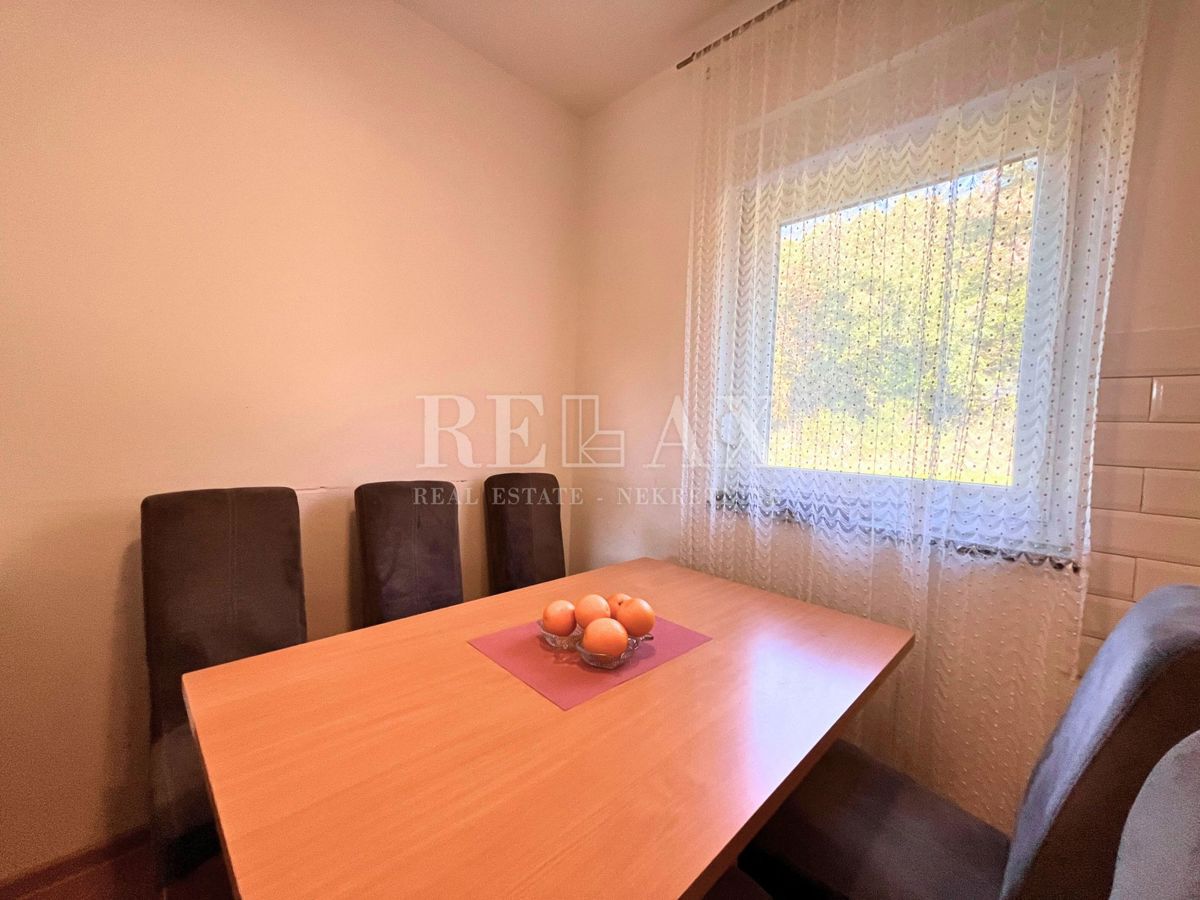 Rijeka, Mladenići - dvosobno stanovanje s parkirnim mestom