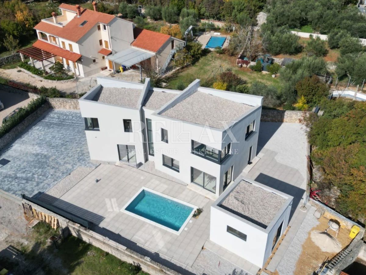 Otok Krk, Muraj - luksuzno opremljena vila z bazenom