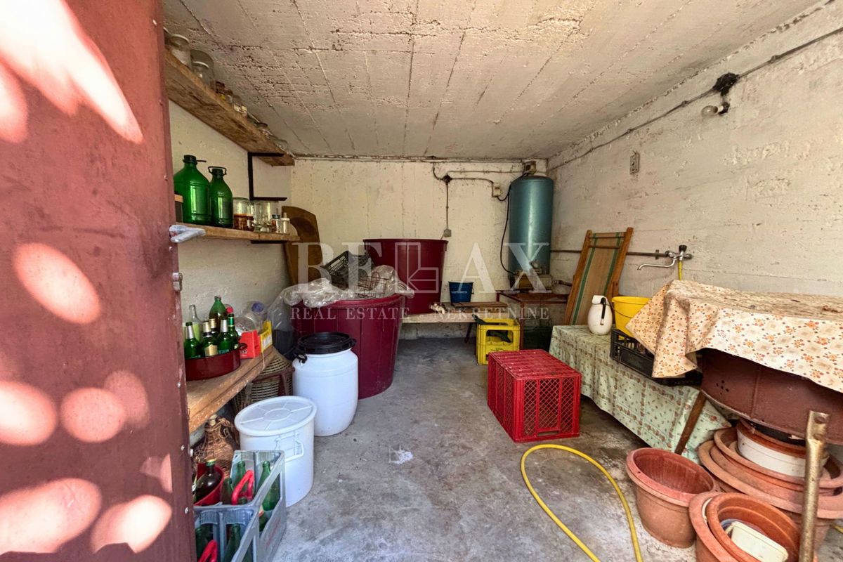 Grižane - samostojna hiša z velikim vrtom