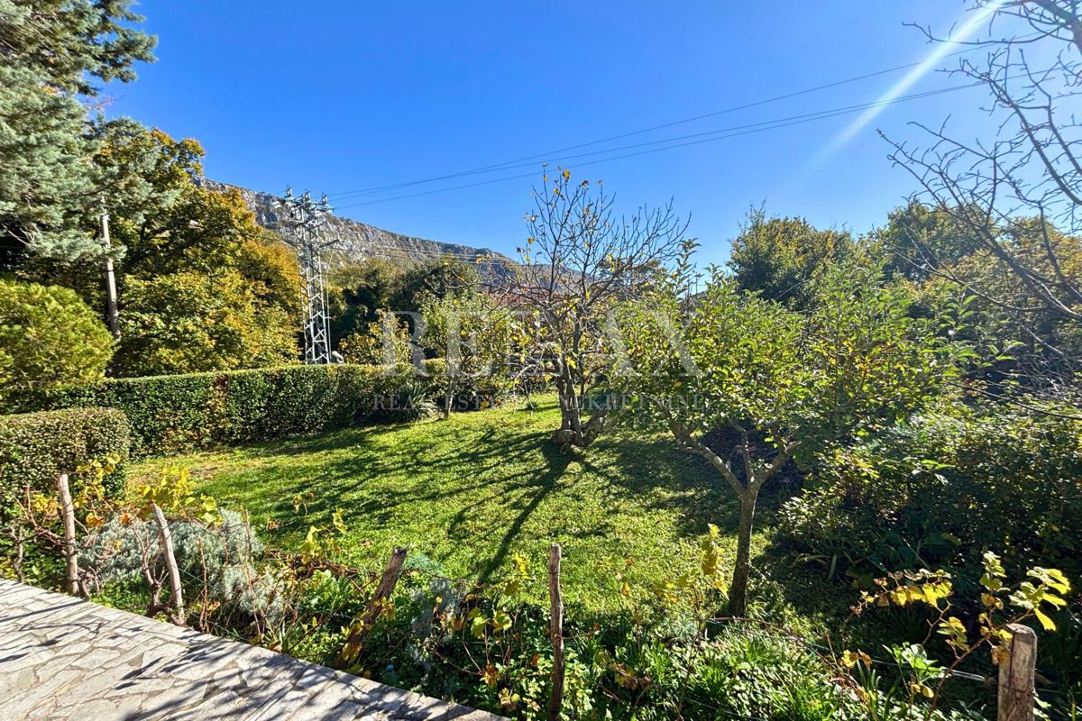 Grižane - samostojna hiša z velikim vrtom