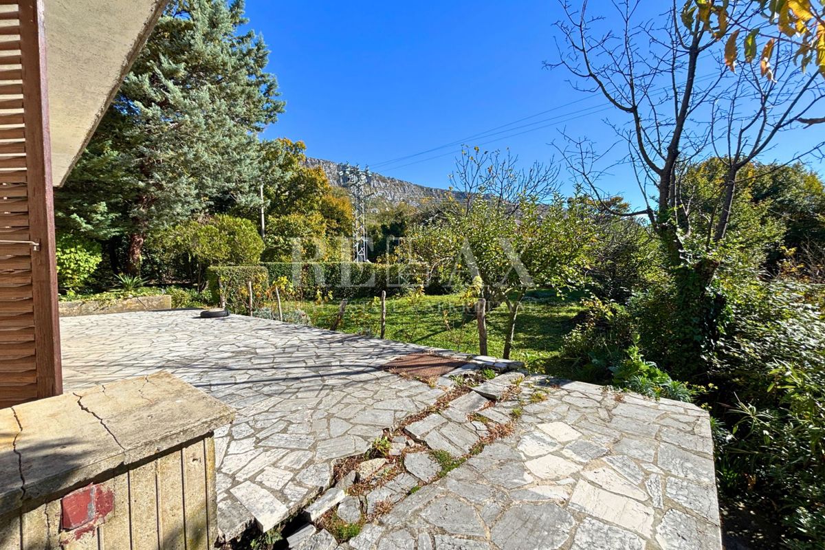 Grižane - samostojna hiša z velikim vrtom