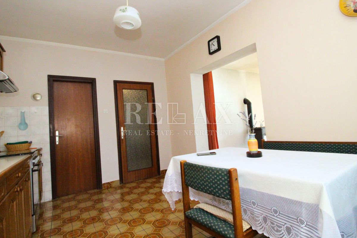 Grižane - samostojna hiša z velikim vrtom