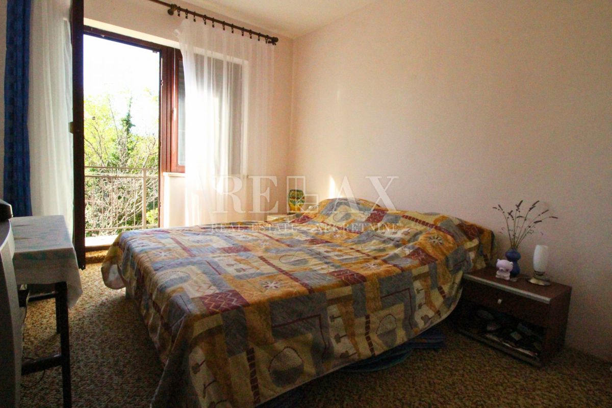 Grižane - samostojna hiša z velikim vrtom