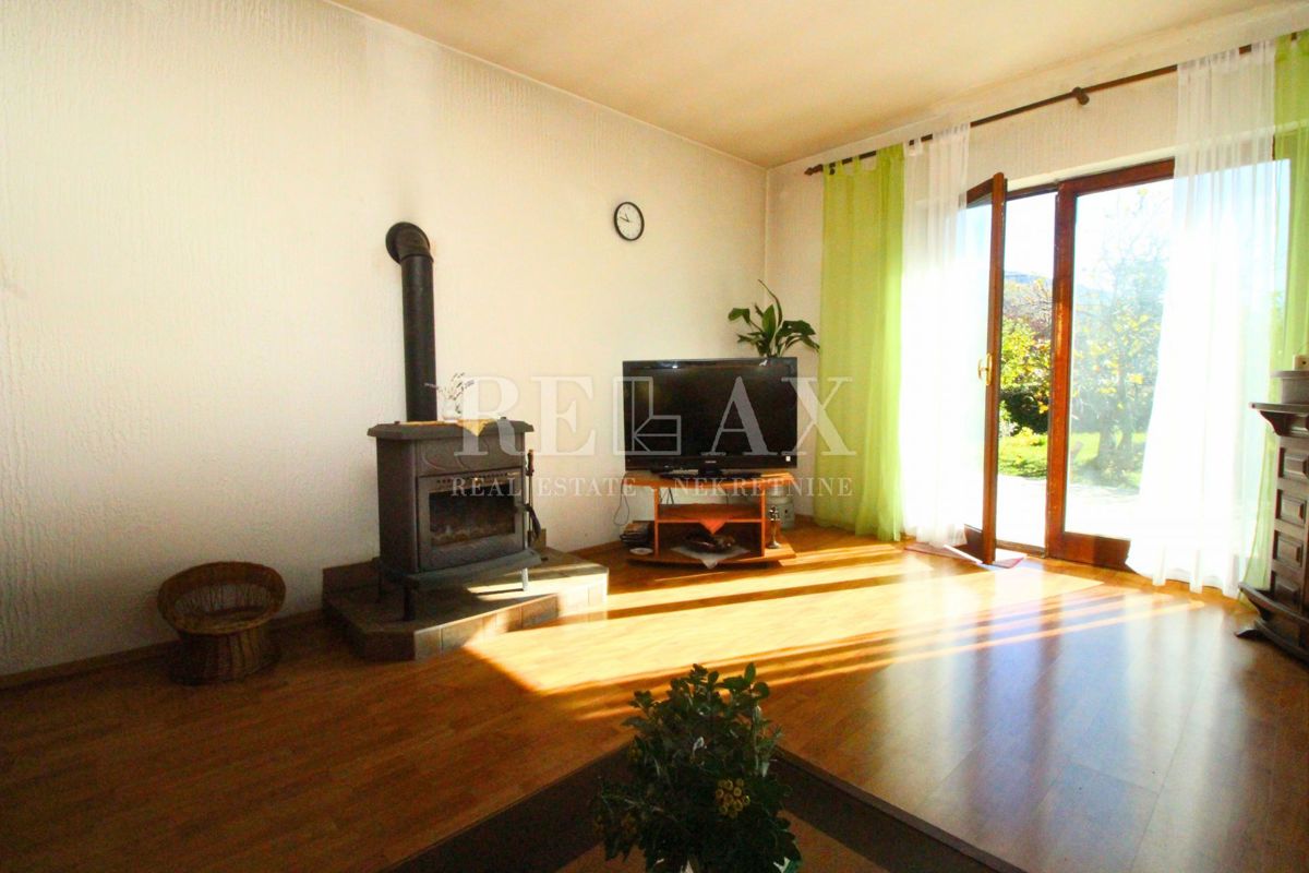 Grižane - samostojna hiša z velikim vrtom