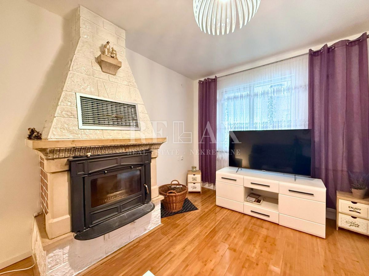 Grižane - hiša z ogrevanim bazenom