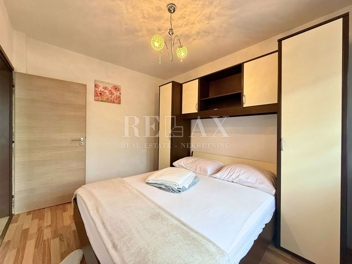 Grižane - hiša z ogrevanim bazenom