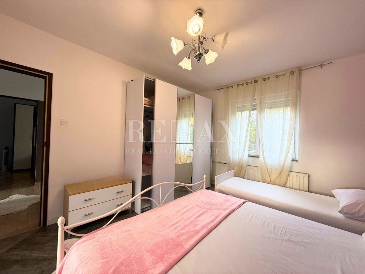 Grižane - hiša z ogrevanim bazenom