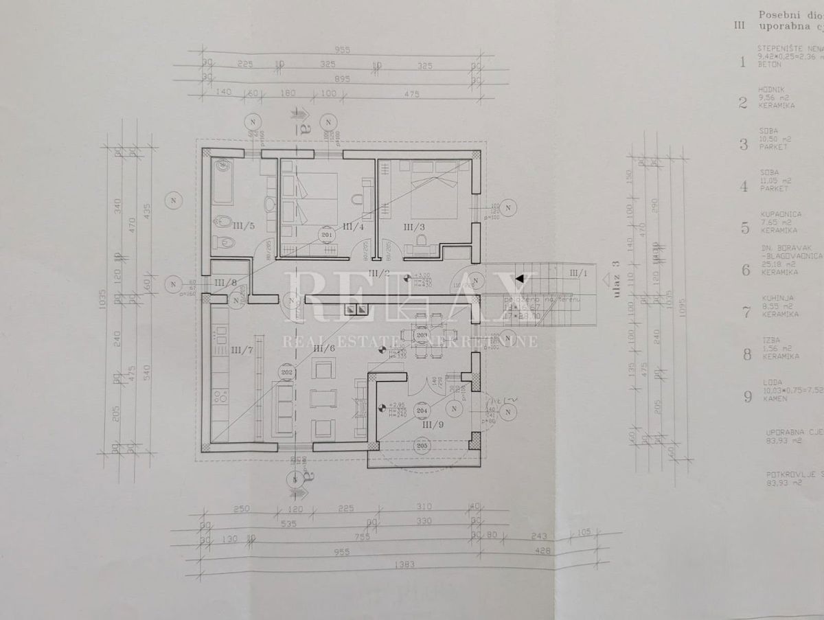 Senj, Bunica - stanovanje z garažo in teraso v bližini morja