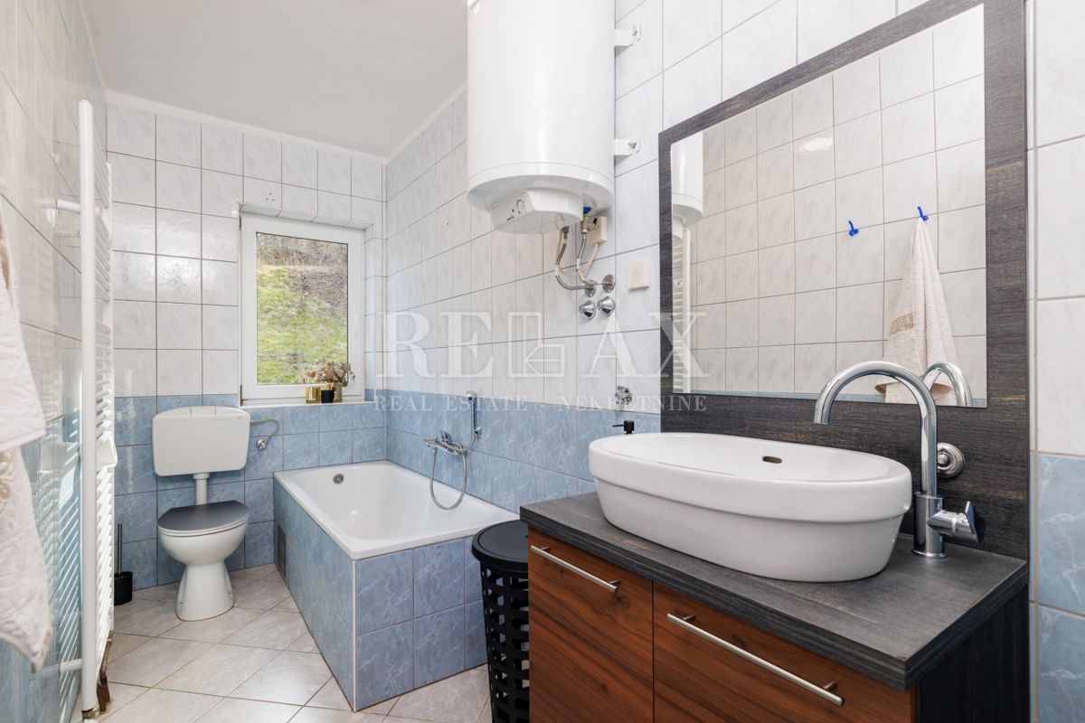 Fužine - hiša s 4 apartmaji v bližini jezera