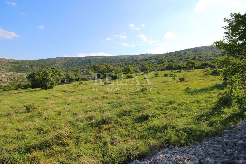 SENJ - Gradbeno zemljišče z lepim pogledom na morje