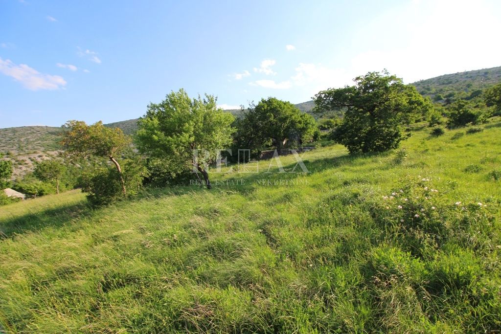 SENJ - Gradbeno zemljišče z lepim pogledom na morje