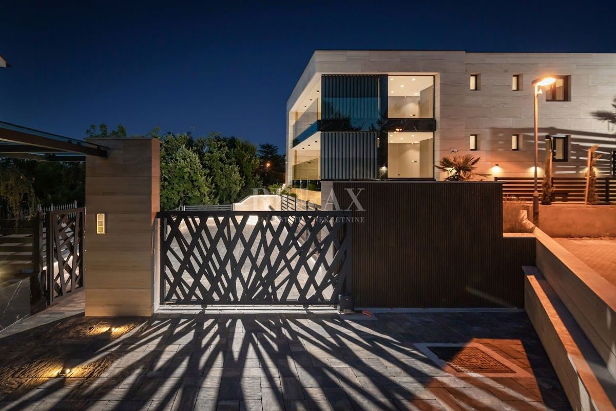 OTOK KRK, MALINSKA - Apartma z bazenom v novogradnji