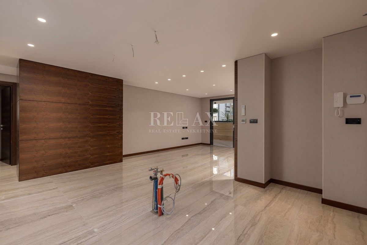 OTOK KRK, MALINSKA - Apartma z bazenom v novogradnji