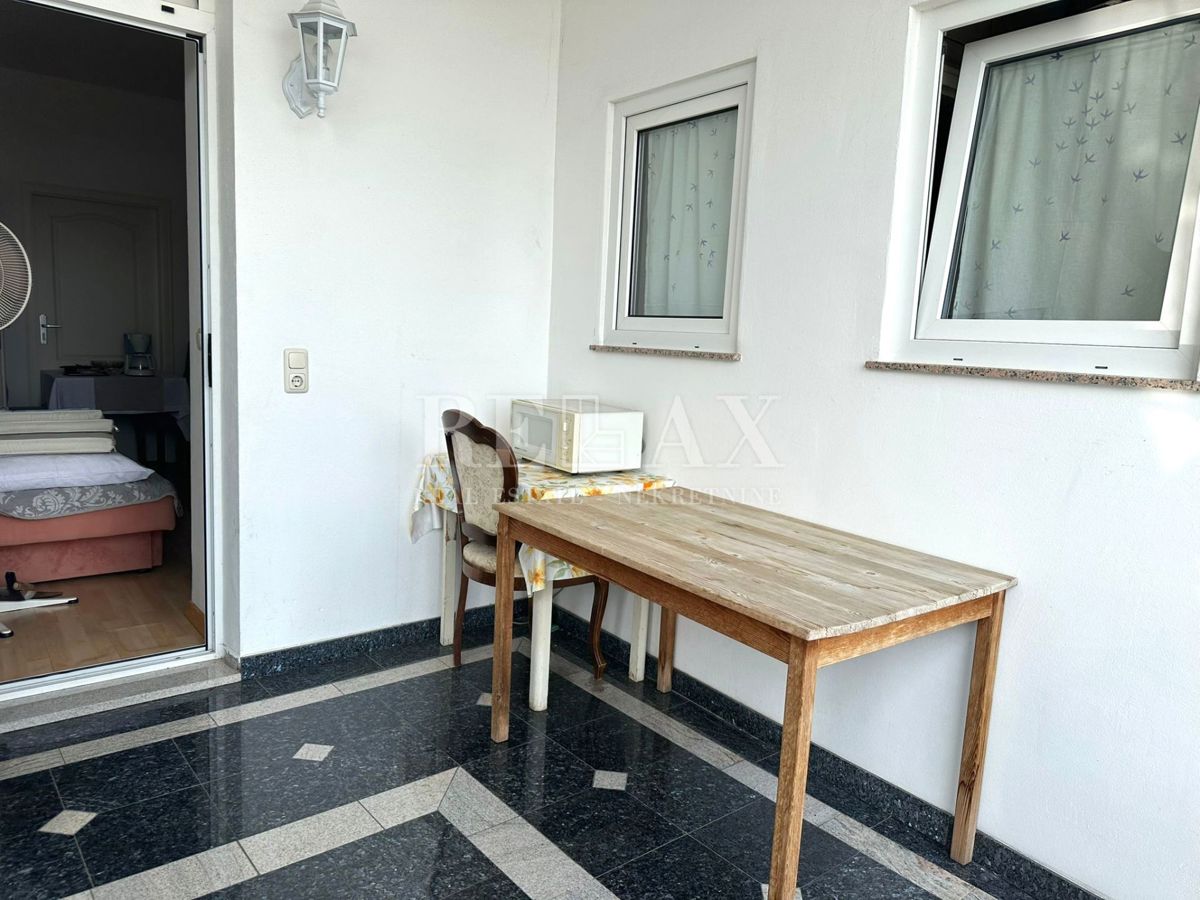 Crikvenica - Hiša v širšem centru s 7 apartmaji