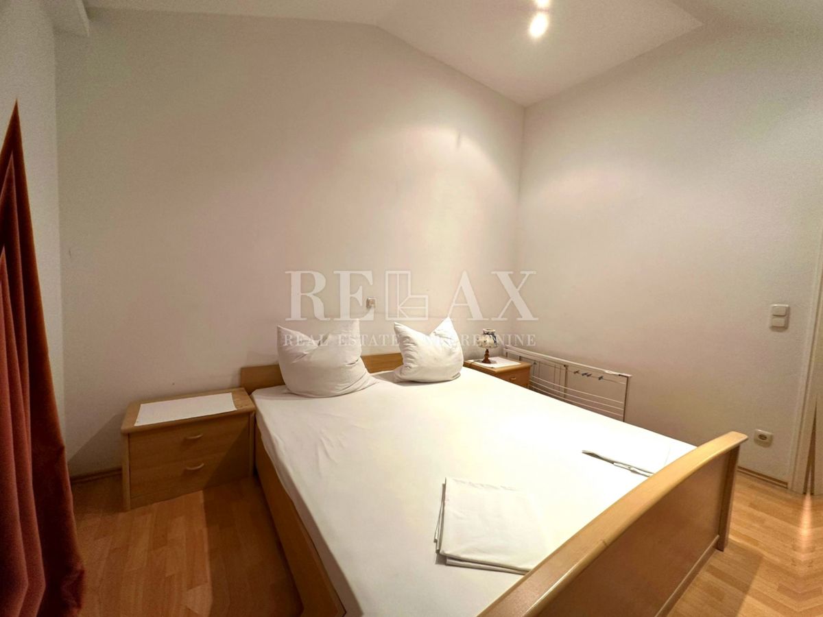 Crikvenica - Hiša v širšem centru s 7 apartmaji
