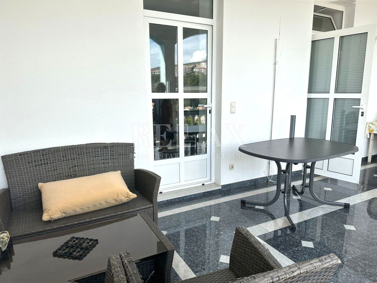 Crikvenica - Hiša v širšem centru s 7 apartmaji