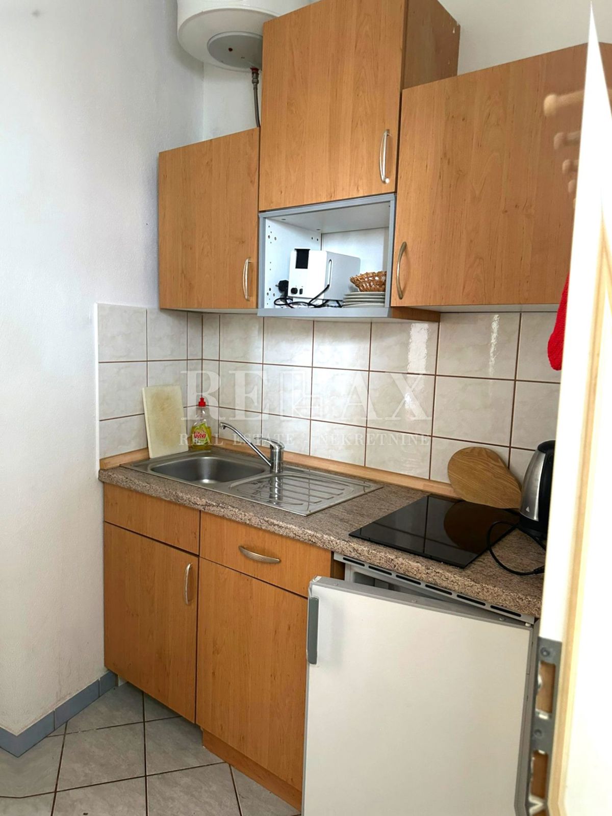 Crikvenica - Hiša v širšem centru s 7 apartmaji