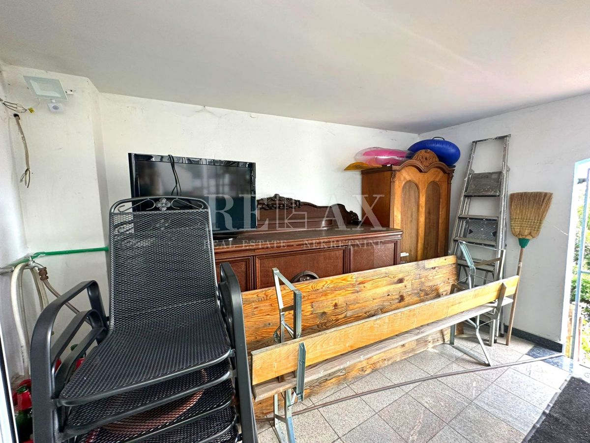 Crikvenica - Hiša v širšem centru s 7 apartmaji