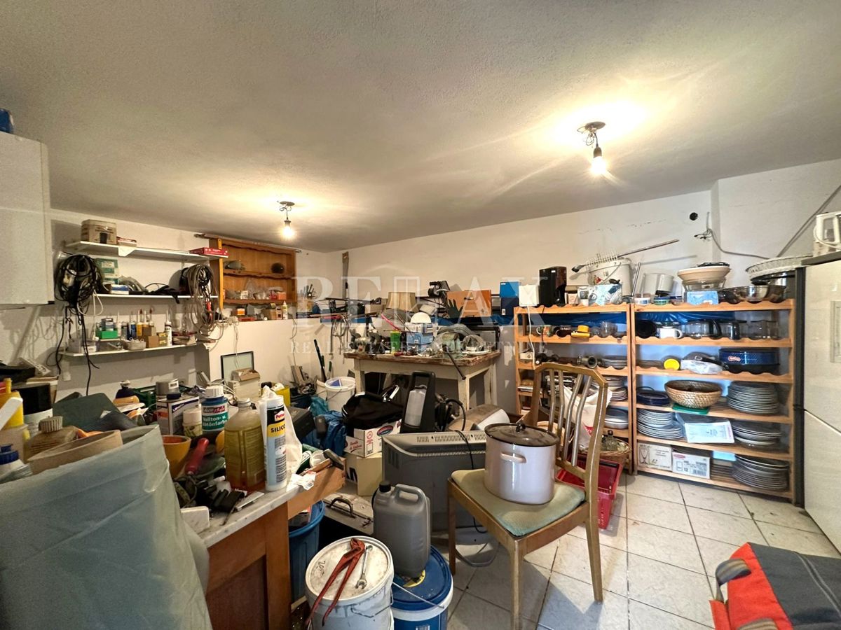 Crikvenica - Hiša v širšem centru s 7 apartmaji