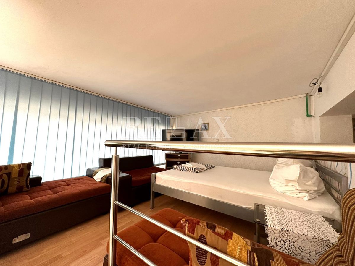 Crikvenica - Hiša v širšem centru s 7 apartmaji
