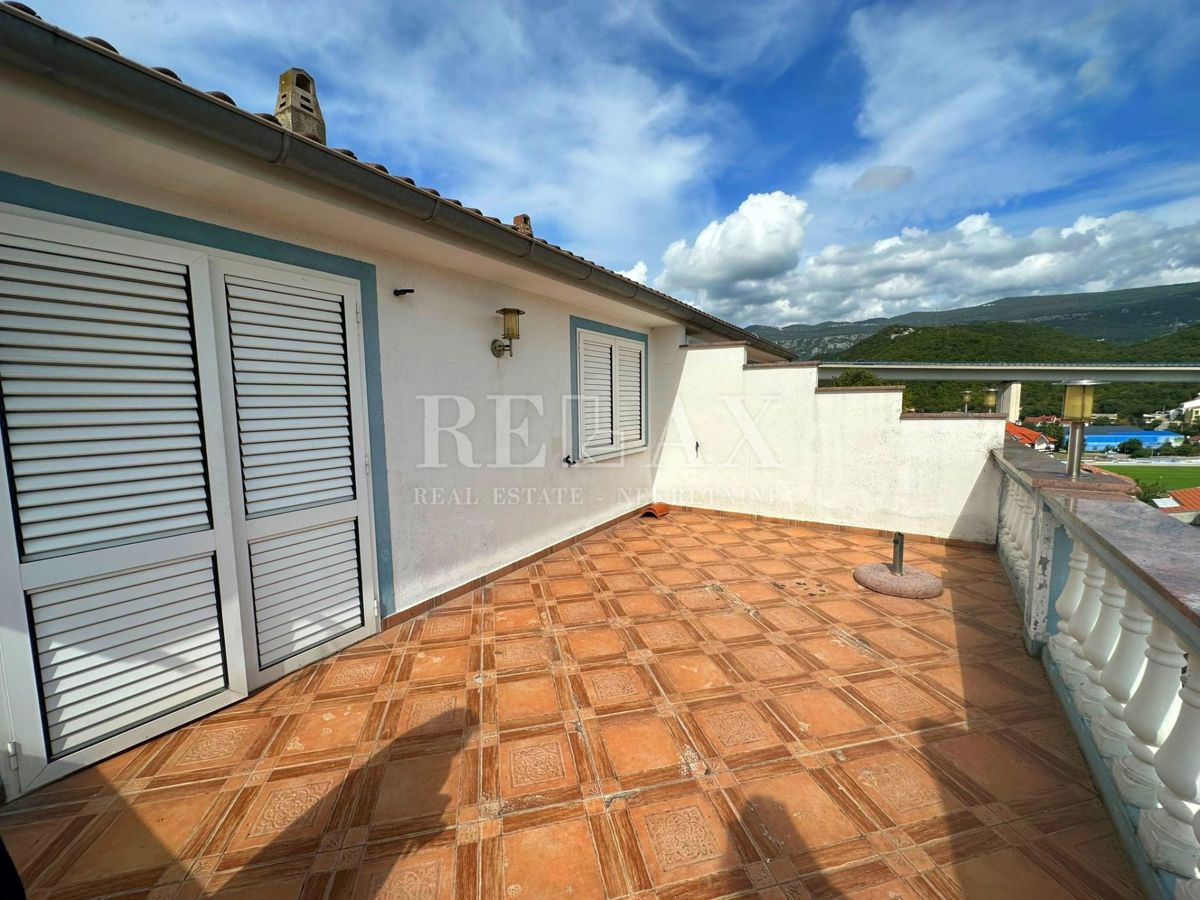 Crikvenica - Hiša v širšem centru s 7 apartmaji