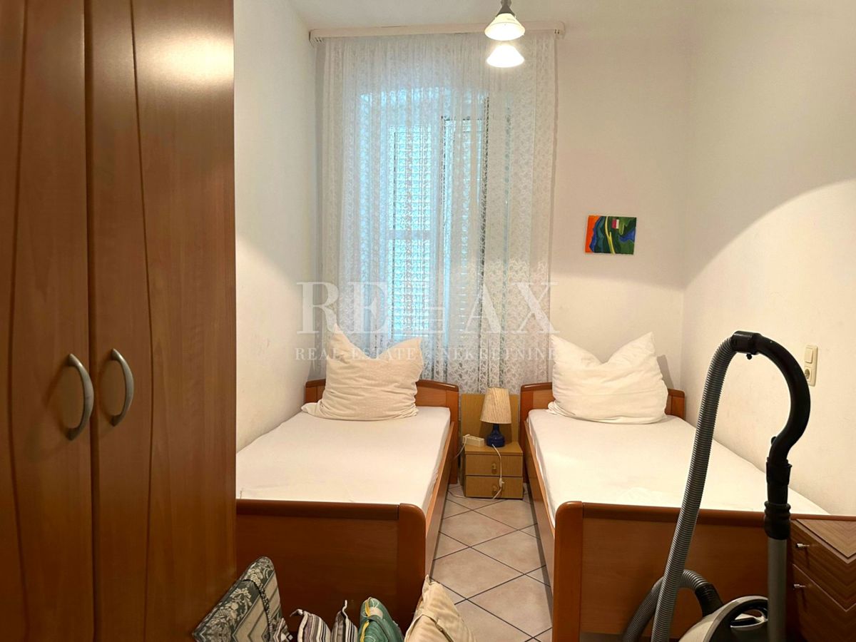 Crikvenica - Hiša v širšem centru s 7 apartmaji