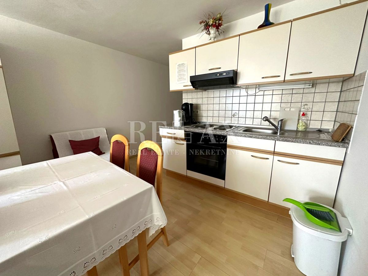 Crikvenica - Hiša v širšem centru s 7 apartmaji