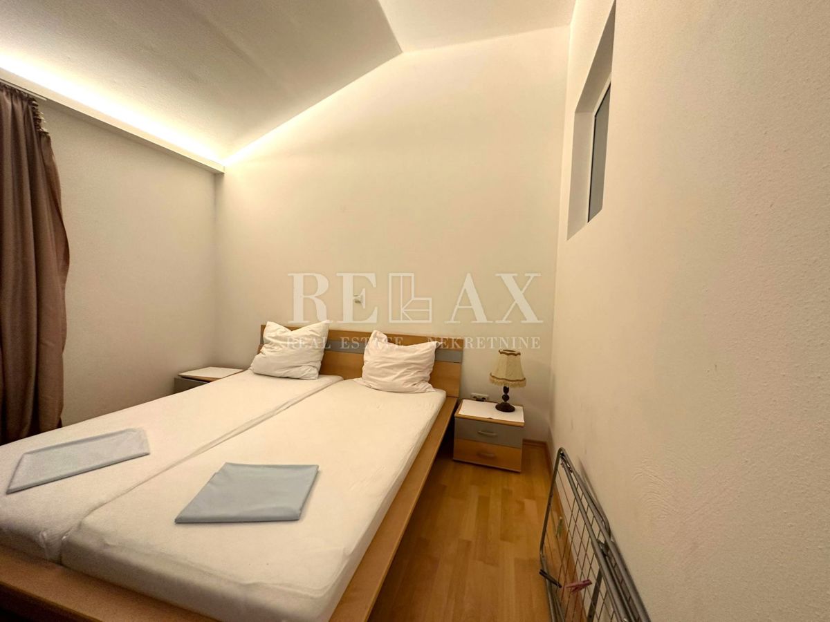 Crikvenica - Hiša v širšem centru s 7 apartmaji