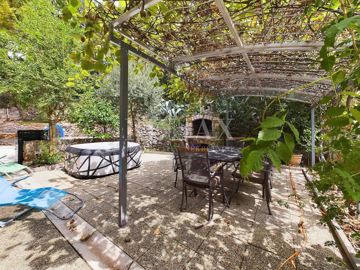 Povile - apartma 50 m od morja