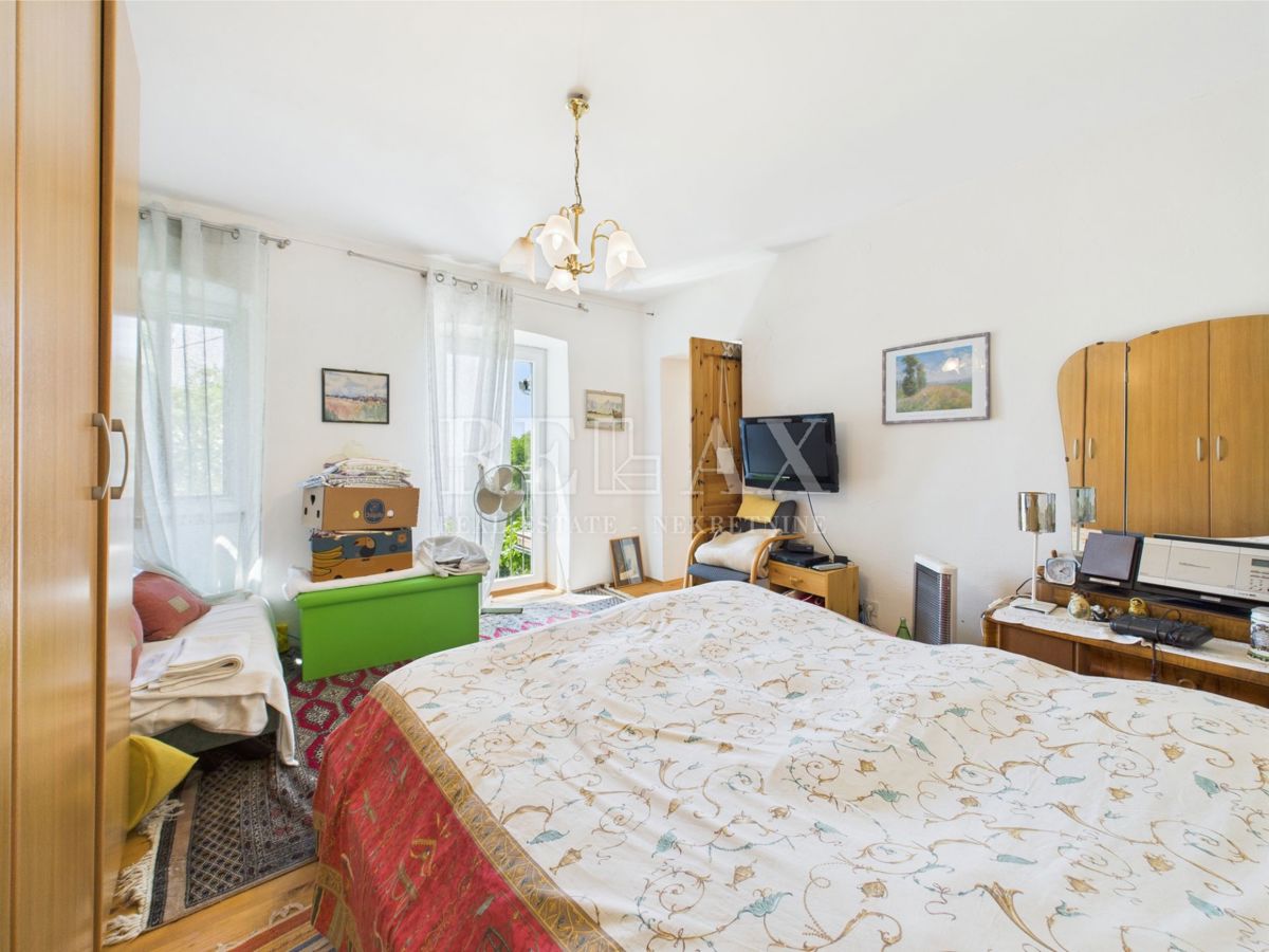 Dramalj - kamnita hiša s panoramskim razgledom