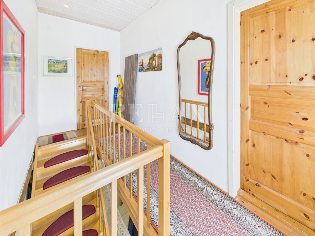 Dramalj - kamnita hiša s panoramskim razgledom