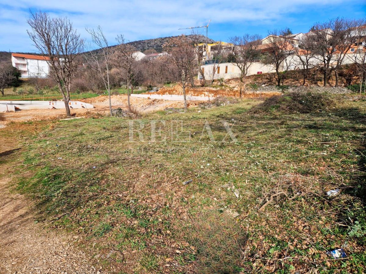 Novi Vinodolski, Povile - zazidljivo zemljišče, 750 m2