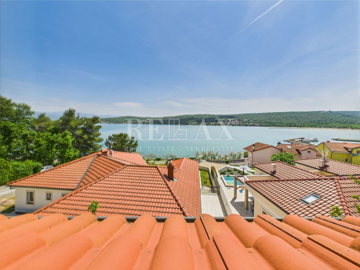 Otok Krk, Čižići – Dvonadstropno stanovanje 60 m od morja