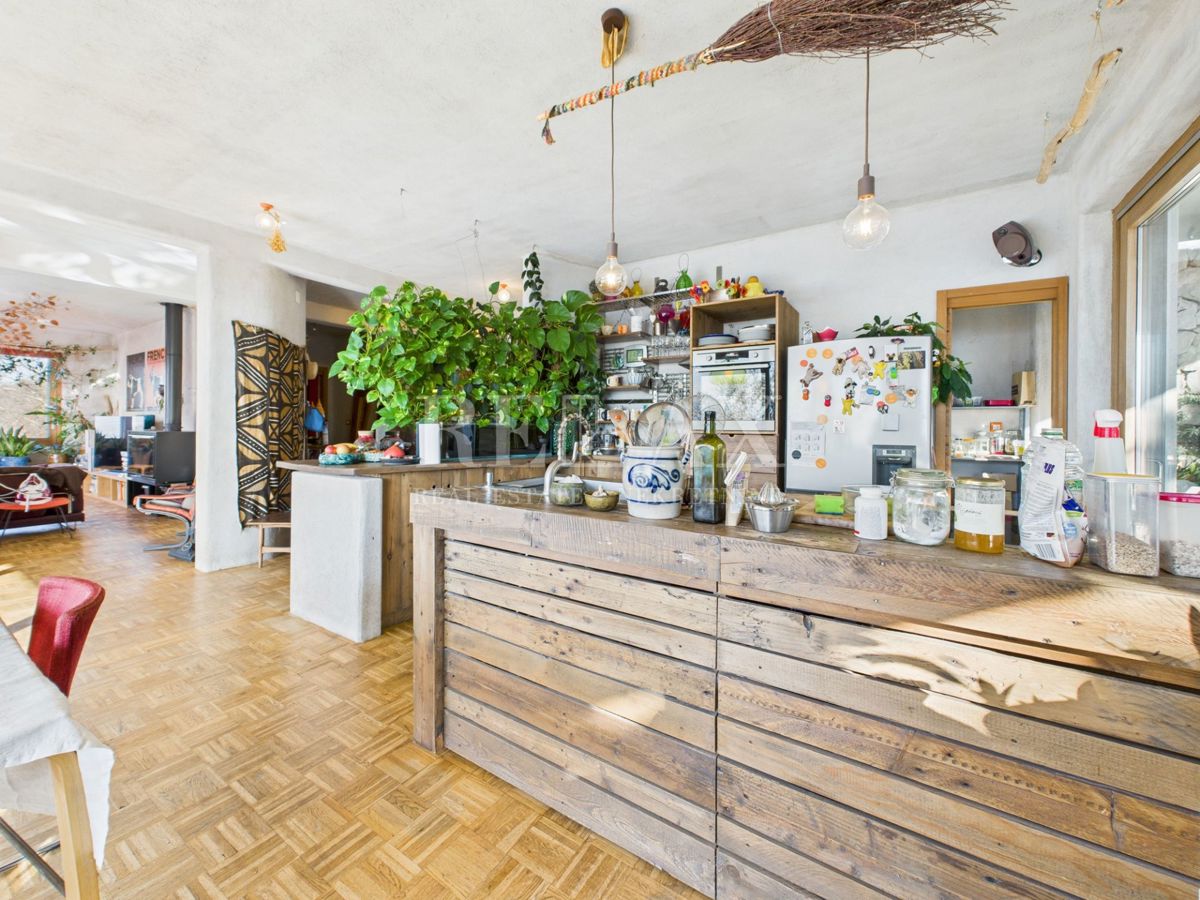 Kostrena - vila z bazenom in pogledom na morje