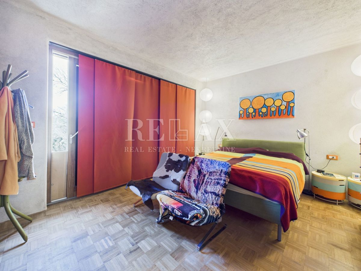 Kostrena - vila z bazenom in pogledom na morje