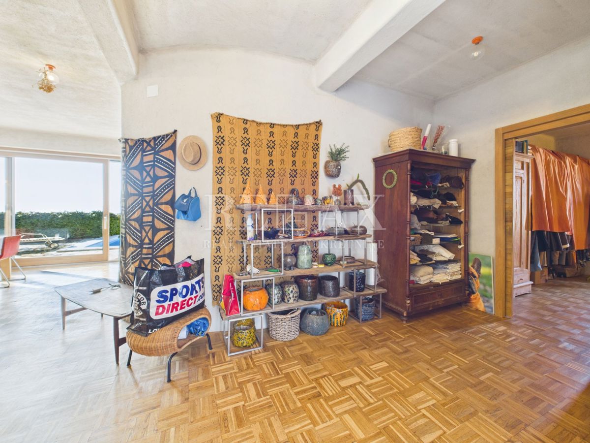 Kostrena - vila z bazenom in pogledom na morje