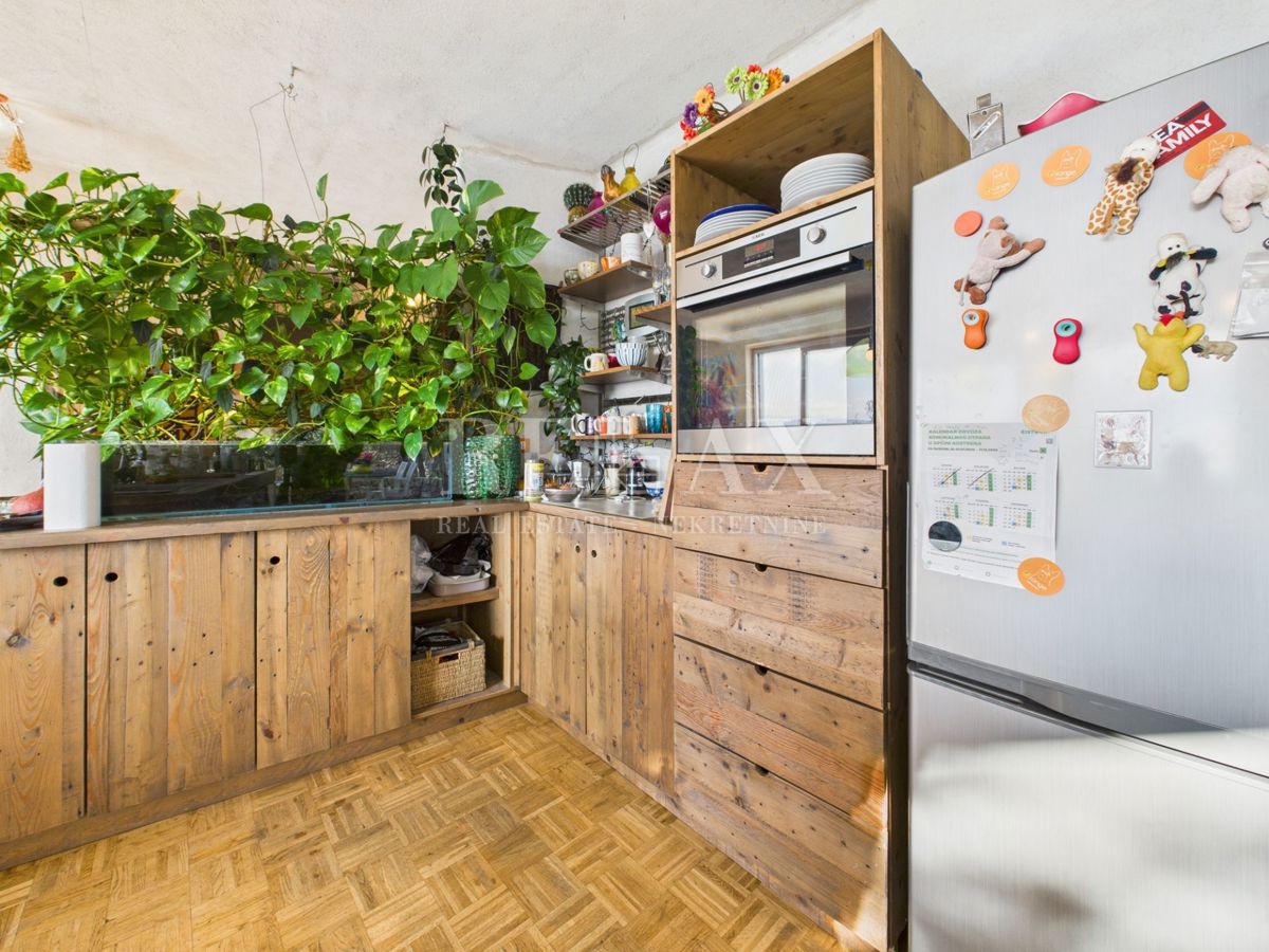 Kostrena - vila z bazenom in pogledom na morje