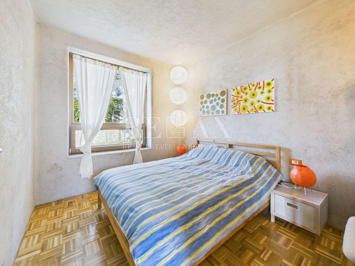 Kostrena - vila z bazenom in pogledom na morje