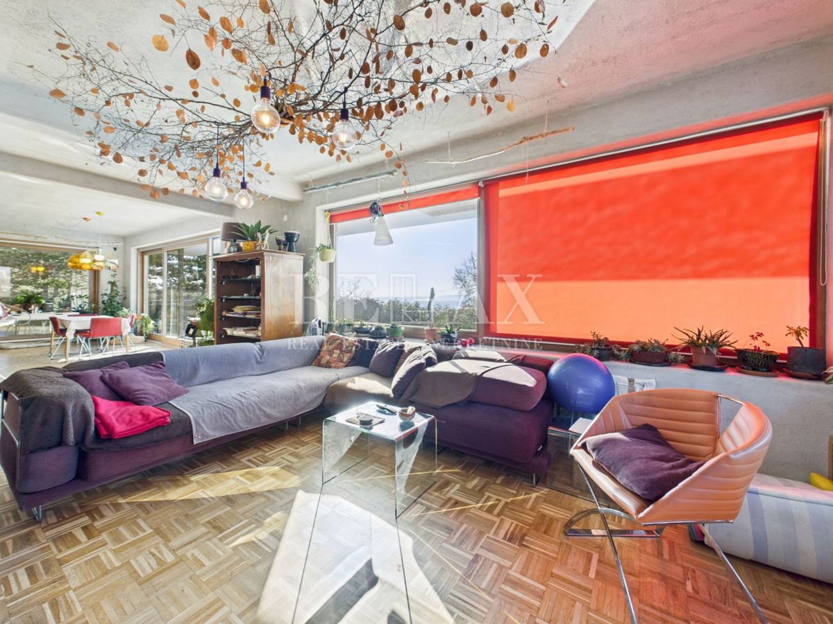 Kostrena - vila z bazenom in pogledom na morje