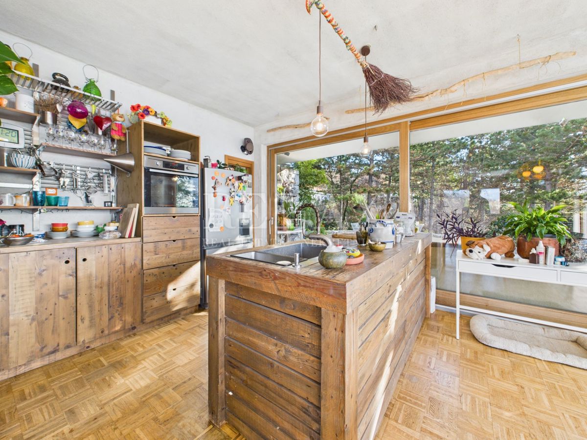 Kostrena - vila z bazenom in pogledom na morje