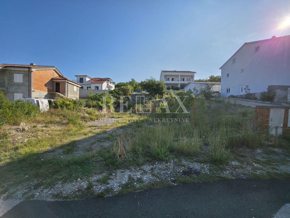 Jadranovo - gradbeno zemljišče s pogledom na morje