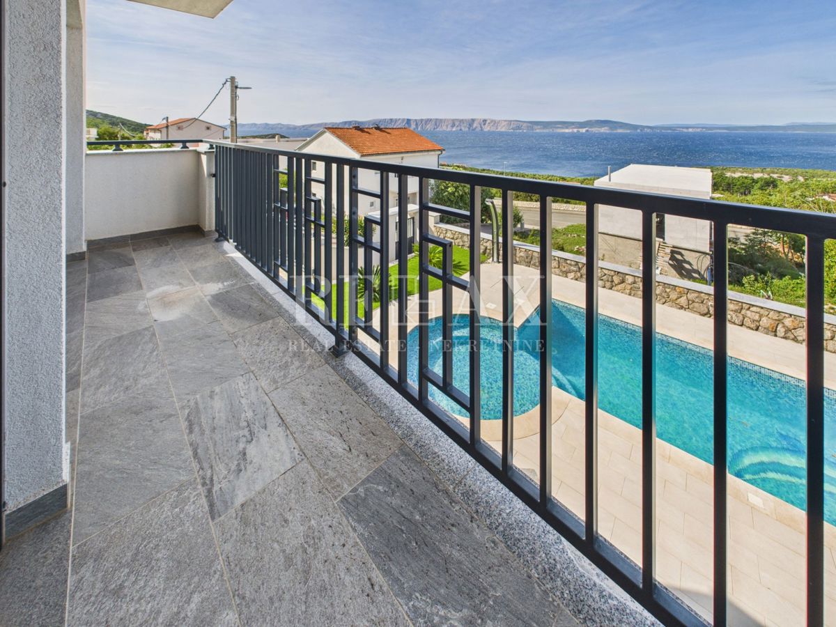 Klenovica - vila z bazenom