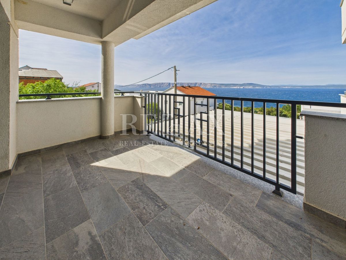 Klenovica - vila z bazenom