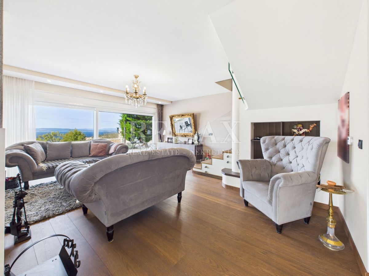 Klenovica - vila z bazenom