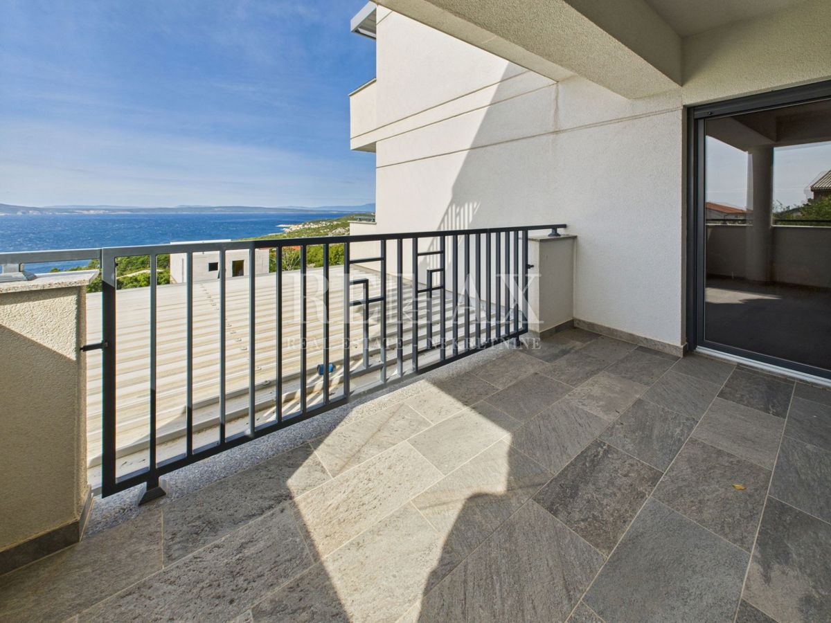 Klenovica - vila z bazenom